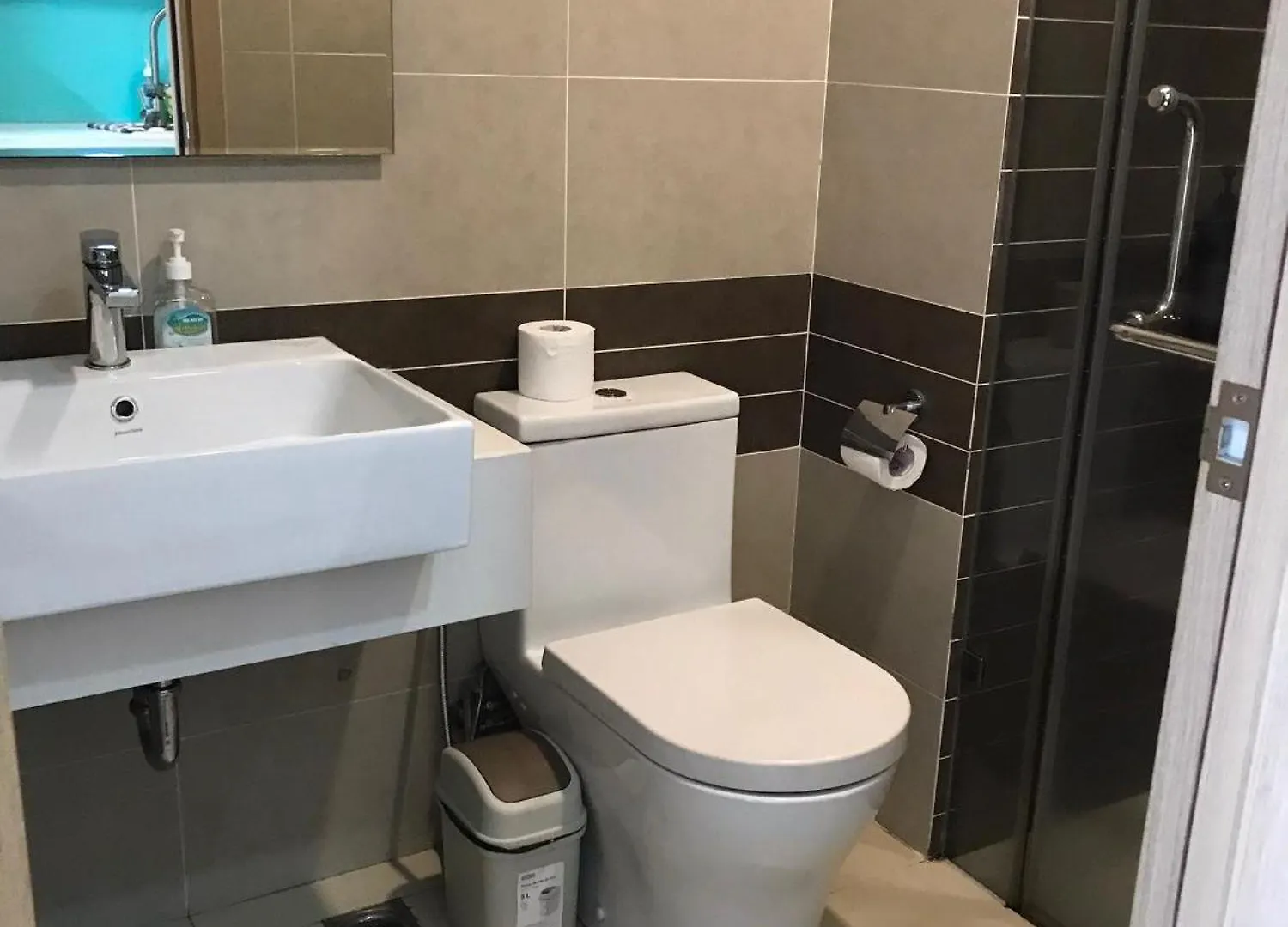 Cbd Luxury Apartment In Rivergate Building Ho Chi Minh City Vietnam